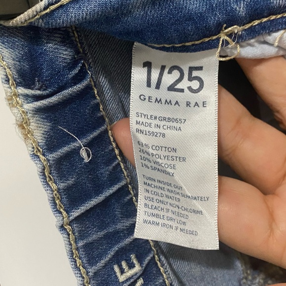 Jeans - Picture 6 of 6